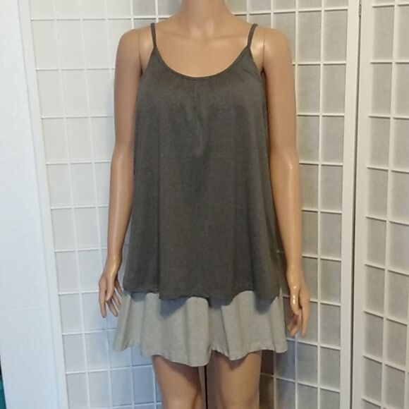 NWOT 32° Cool W/ breast pads dark gray Cami - Picture 4 of 13